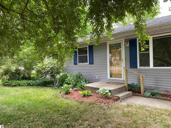 4840 National Dr, Mount Pleasant, MI 48858