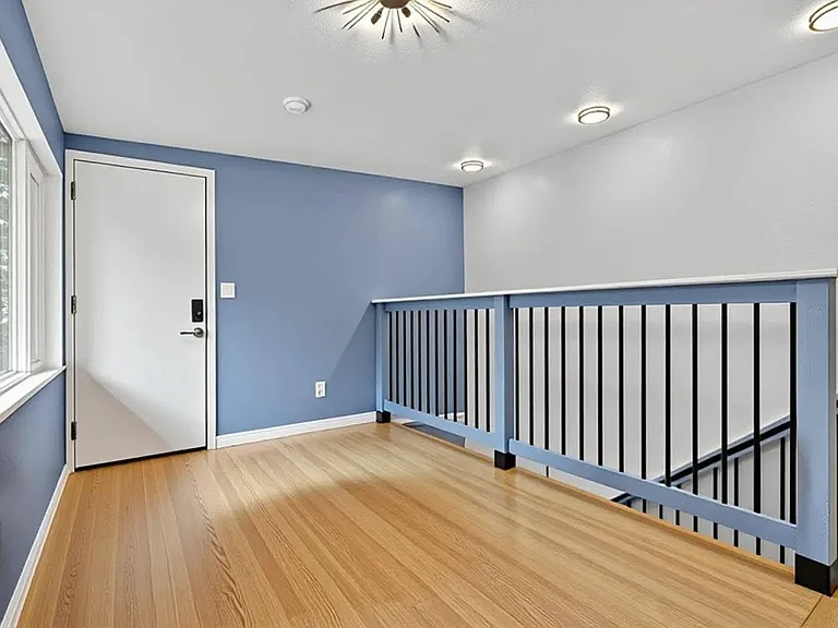 31 Paradise Loop — Photo 4