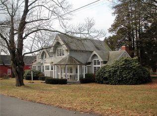 53 Agawam Ave, Warwick, RI 02889