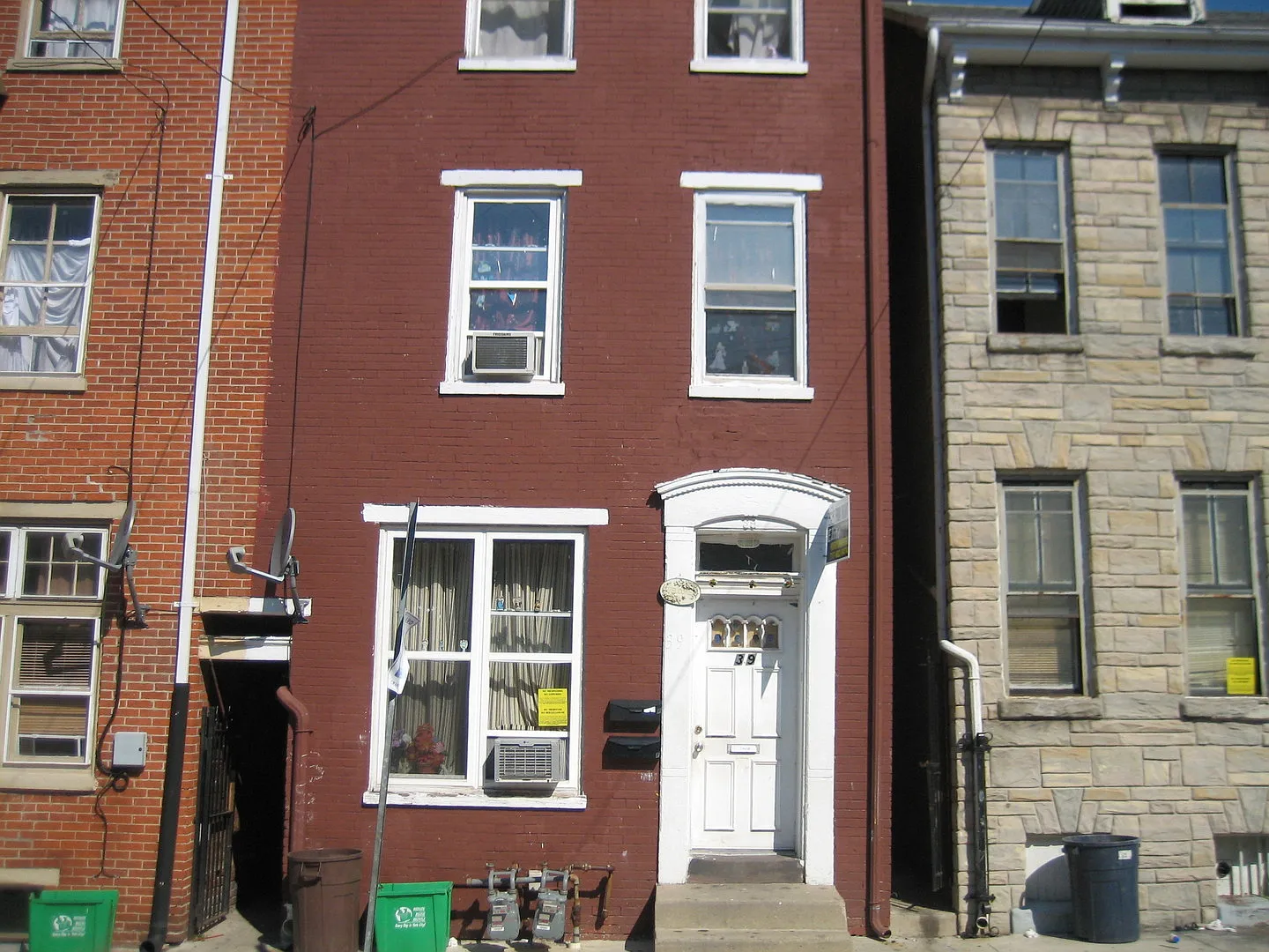 2 Bedroom 2 Floor Apartment, Parking, Pets Allowed-York City SD — Photo 1