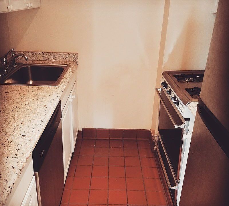 2nd image of 29 King St #Phb