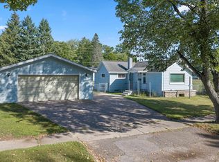 433 Lyman St, Kingsford, MI 49802