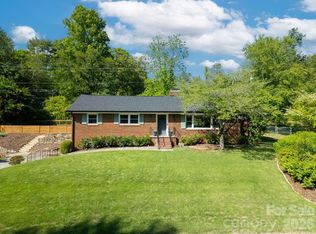 84 Far Hills Ter, Brevard, NC 28712