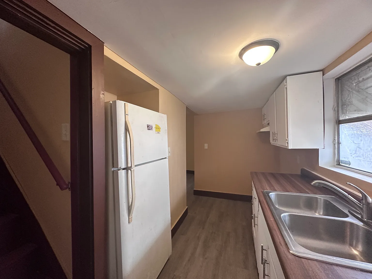 4 bed, 1350 sqft, $1,095 — Photo 3