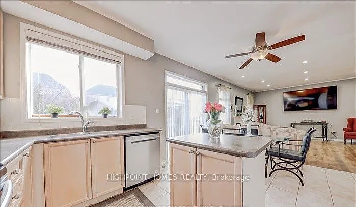 1059 Songbird Dr — Photo 13