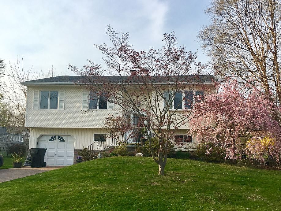 1st image of 114 Boulevard Ave
