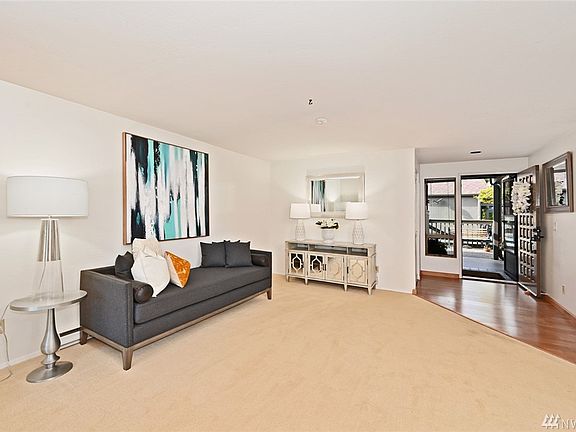 4th image of 5855 NE Park Point Dr