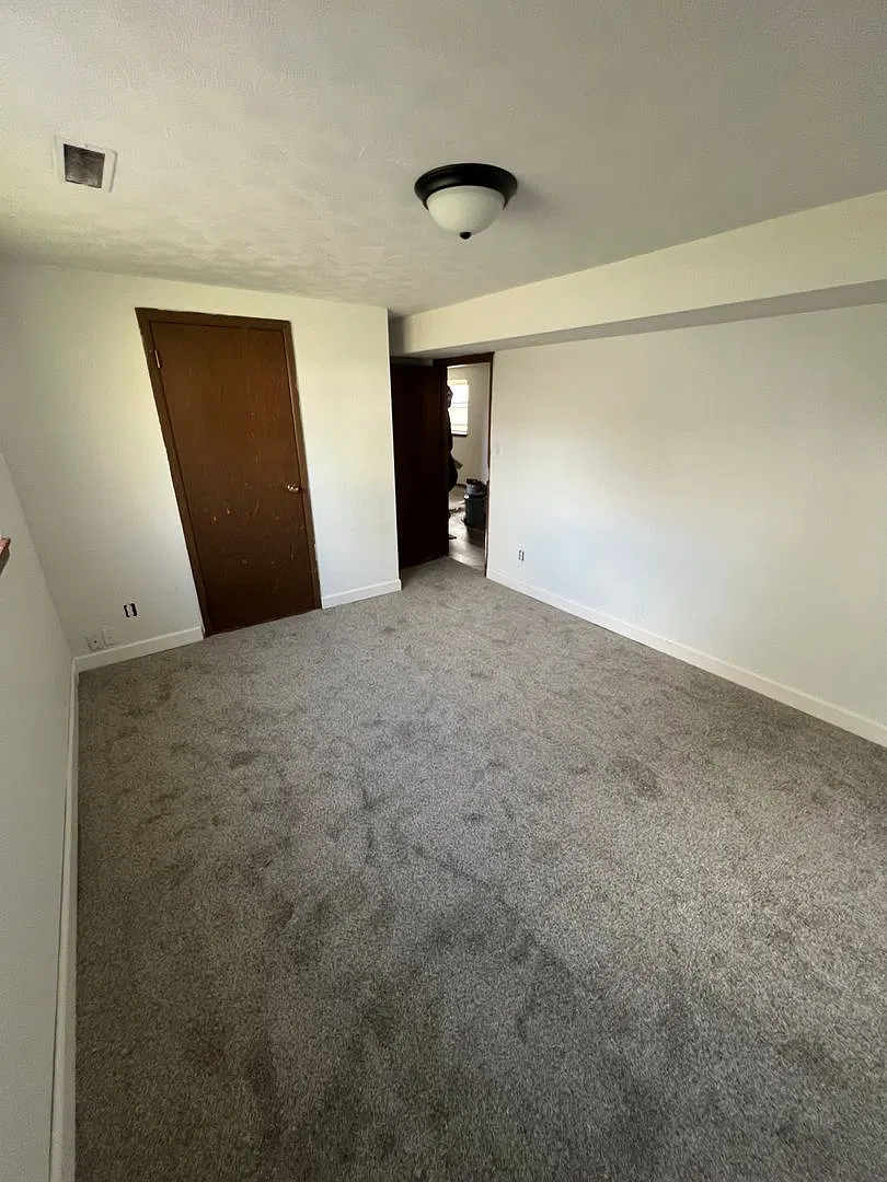 Cozy home in North Gate, $1600 — Photo 3
