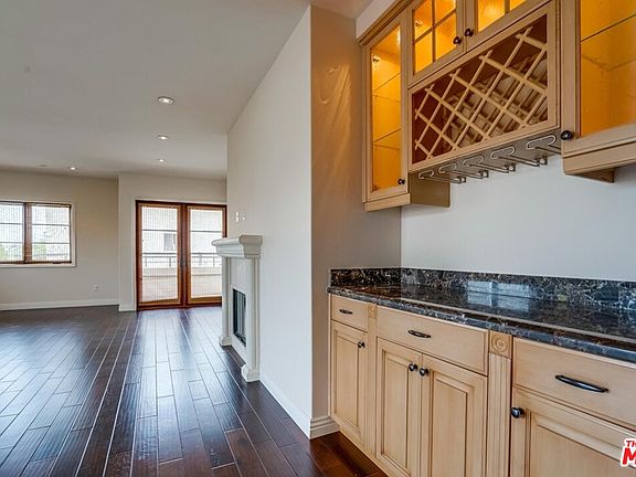 4th image of 10707 Missouri Ave APT 401