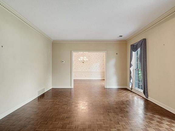 4th image of 8674 Havenhurst Dr