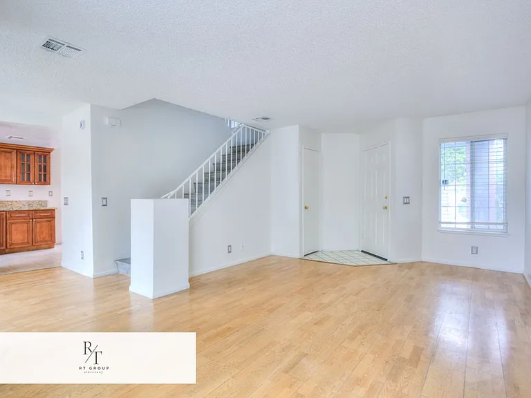 13006 Parkview Dr — Photo 11