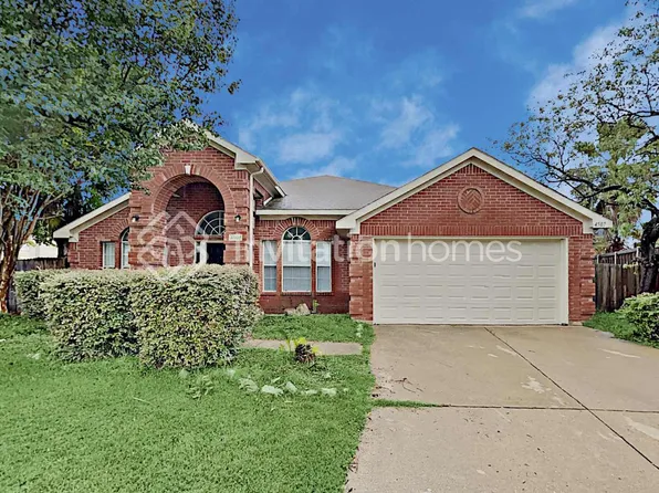 4507 Champion Hill Dr, Grand Prairie, TX 75052
