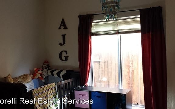 5th image of 1877 Cabrillo Ct