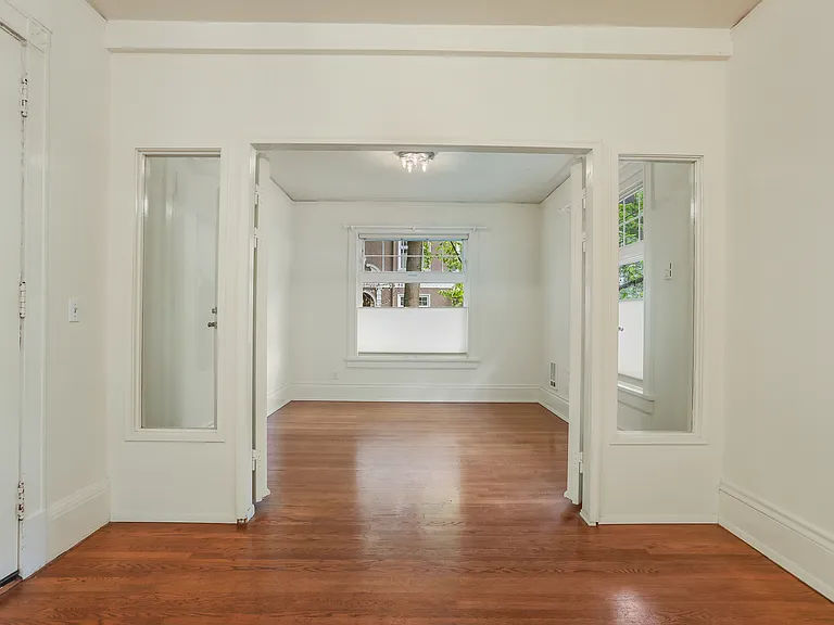 1205 Spring St #205 — Photo 4