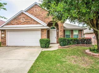 4251 Fall Creek Dr, Grand Prairie, TX 75052