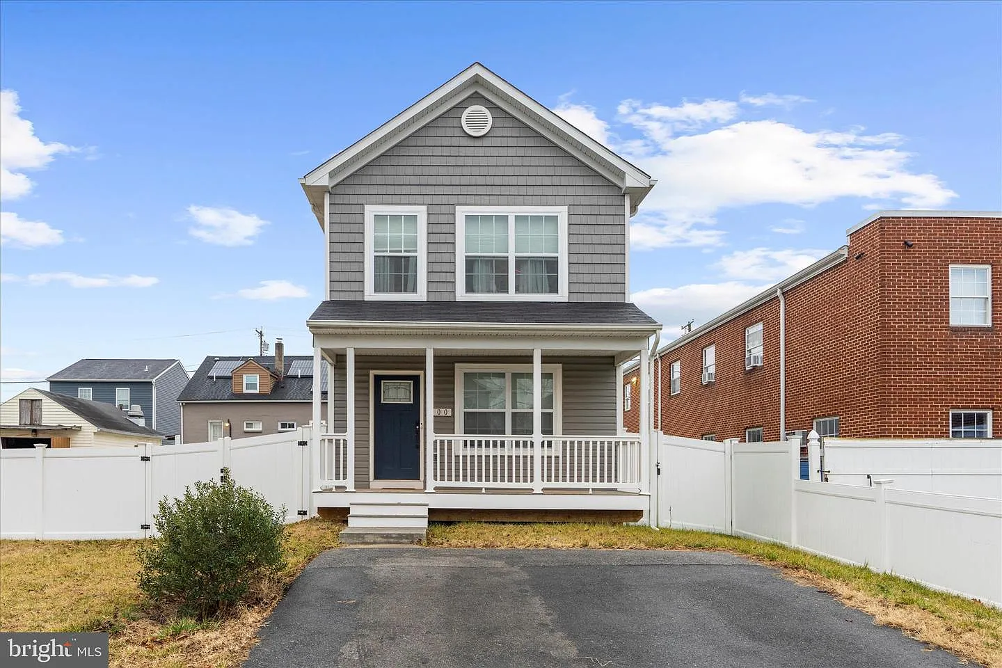 100 Cedar Dr photo 1