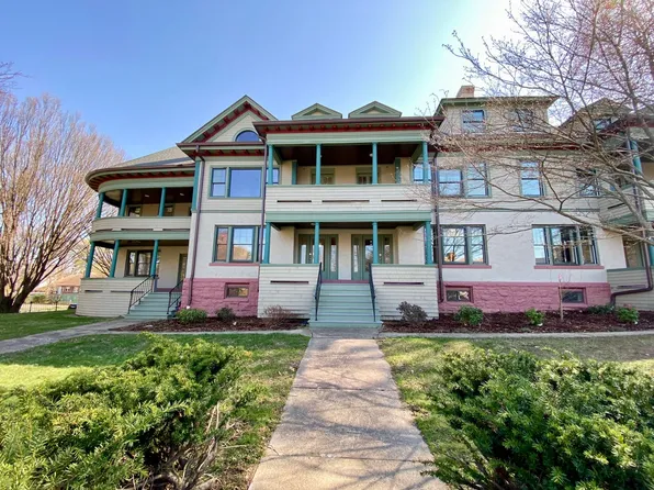 The Storyteller, 293-301 Farmington Ave #293-103, Hartford, CT 06105