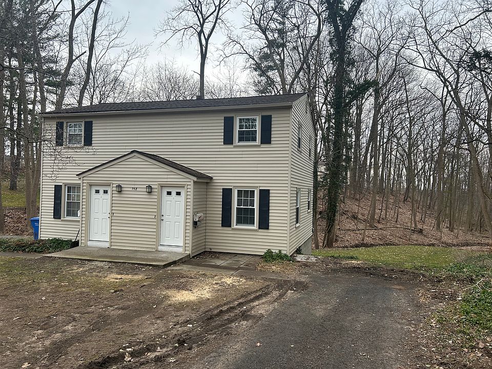 1st image of 748 Liberty St #2