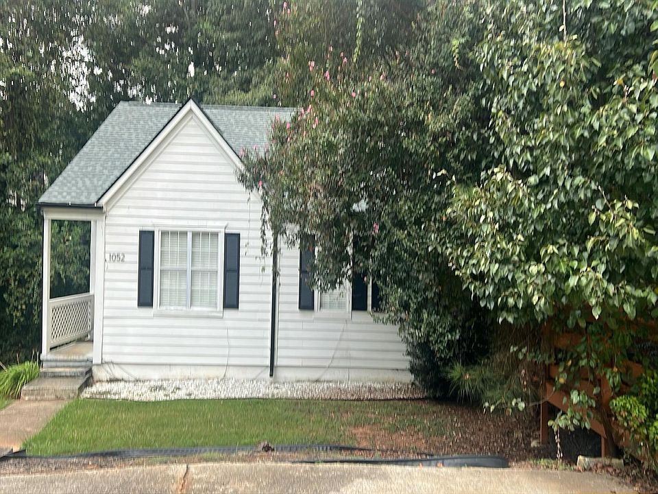 1st image of 1052 Plantation Way NW
