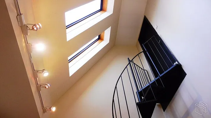 Rented by Halstead Real Estate | media 27