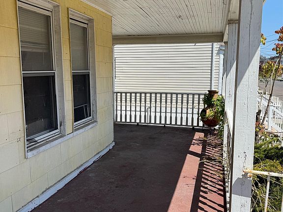 4th image of 6932 Burchell Avenue