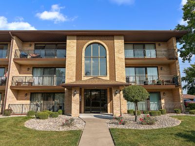 16107 Eagle Ridge Dr APT 3N, Tinley Park, IL, 60477