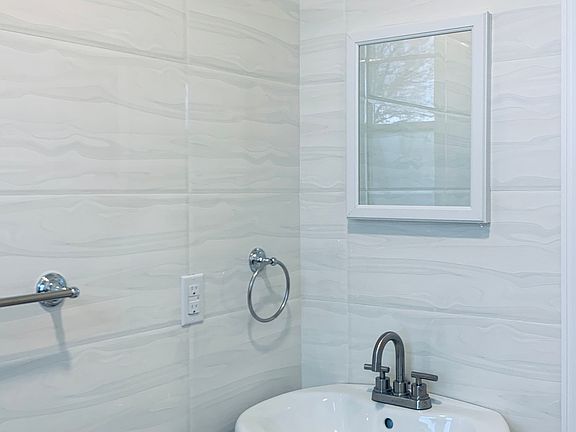 4th image of 59-49 58th Ave #1