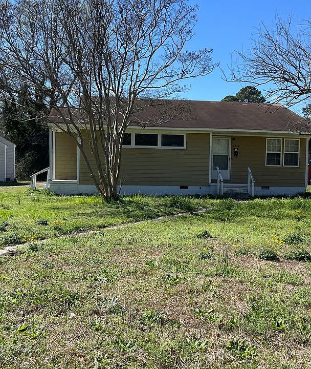 1st image of 2228 Briarfield Rd