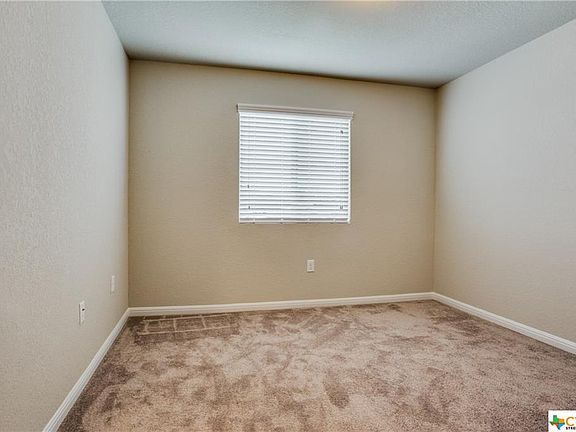 4th image of 10210 Relic Oaks