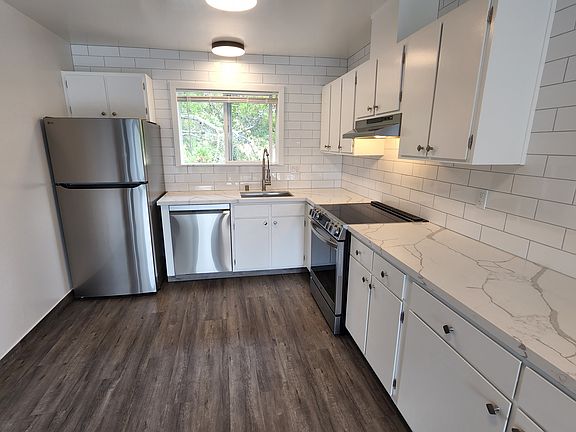 4th image of 25 Thomas Dr #8