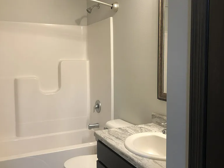 2411 S Ronsiek Ave — Photo 5