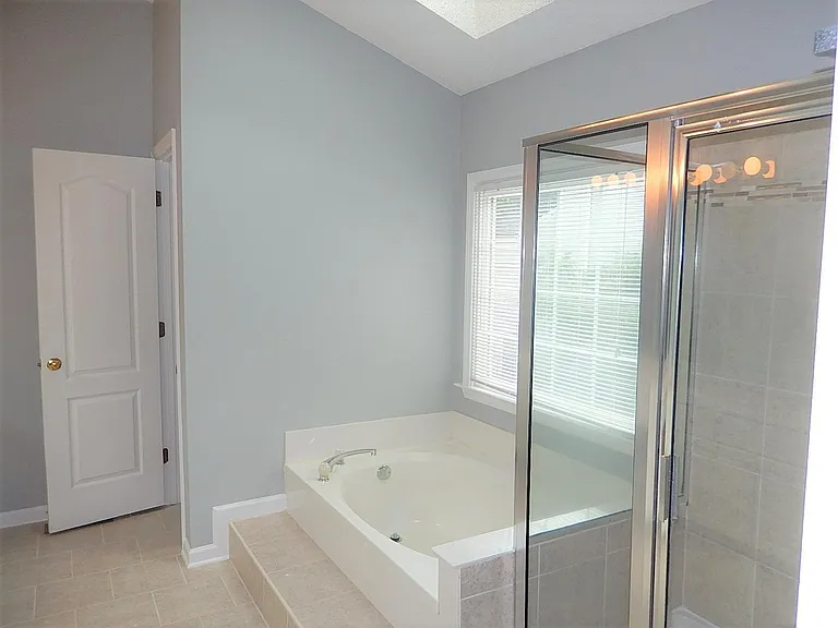 9801 Goodrum Ct — Photo 13