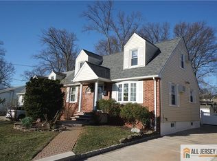 25 Clover Ave, Colonia, NJ 07067