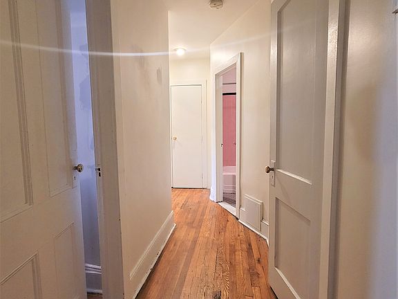 3rd image of 300 E 30th St APT 3E