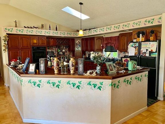 3rd image of 60 Woody Knoll Dr