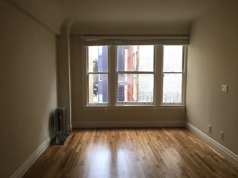 745 Hyde St #26 — Photo 8