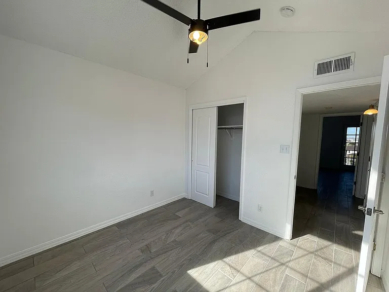 567 Kieffer Ln — Photo 11