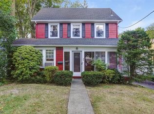 40 Clarendon Pl, Bloomfield, NJ 07003