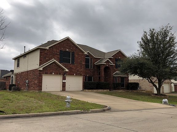 3rd image of 614 Dover Heights Trl