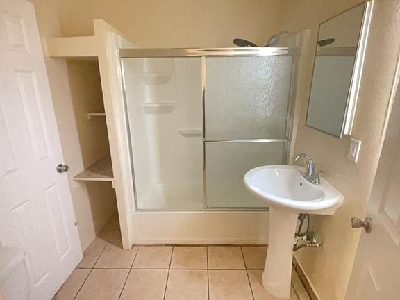 3rd image of 4640 E 60th St #6002