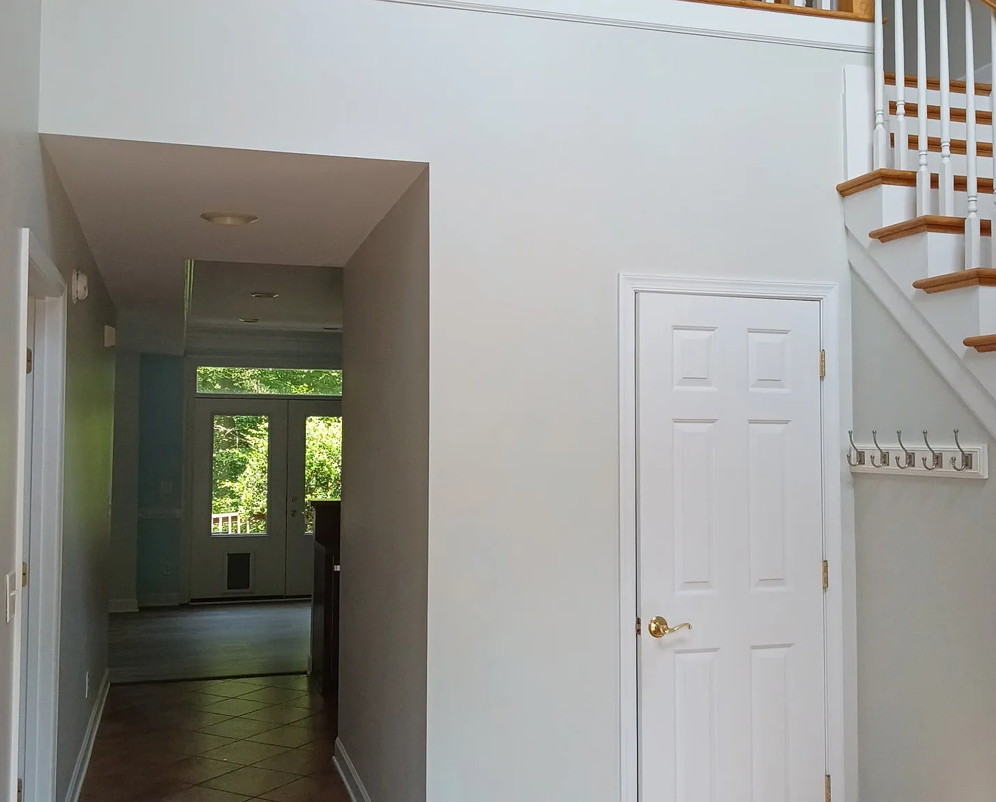 1270 Chatham Rdg — Photo 2