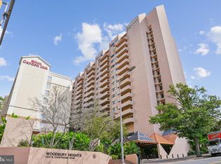 1301 N Courthouse Rd APT 1810, Arlington, VA 22201