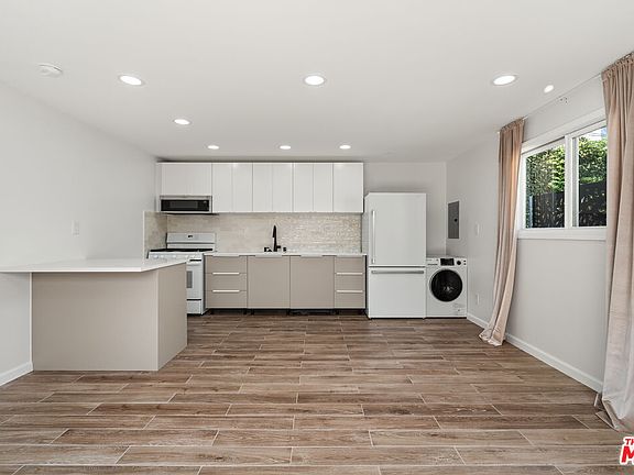 4th image of 845 1/2 N Kilkea Dr