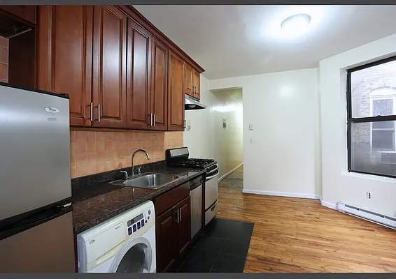 Rented by REZI | media 4