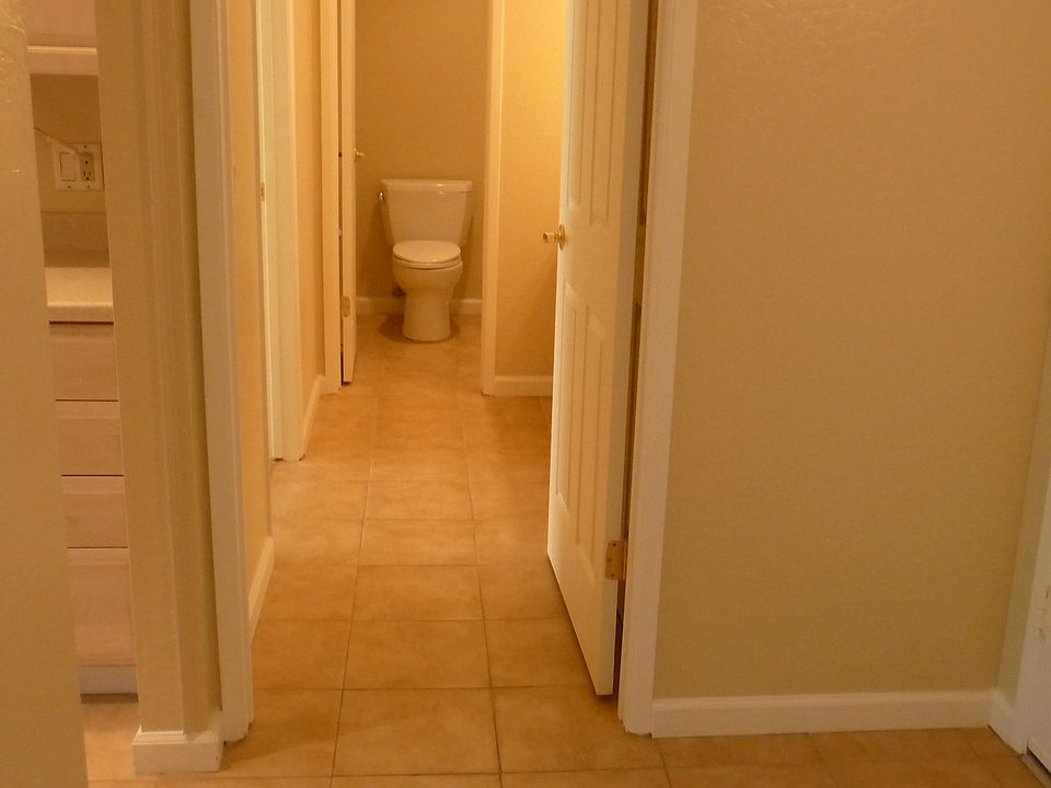 1st image of 310 N Civic Dr APT 417