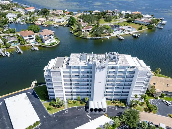 1365 Snell Isle Blvd NE APT 9A, Saint Petersburg, FL 33704