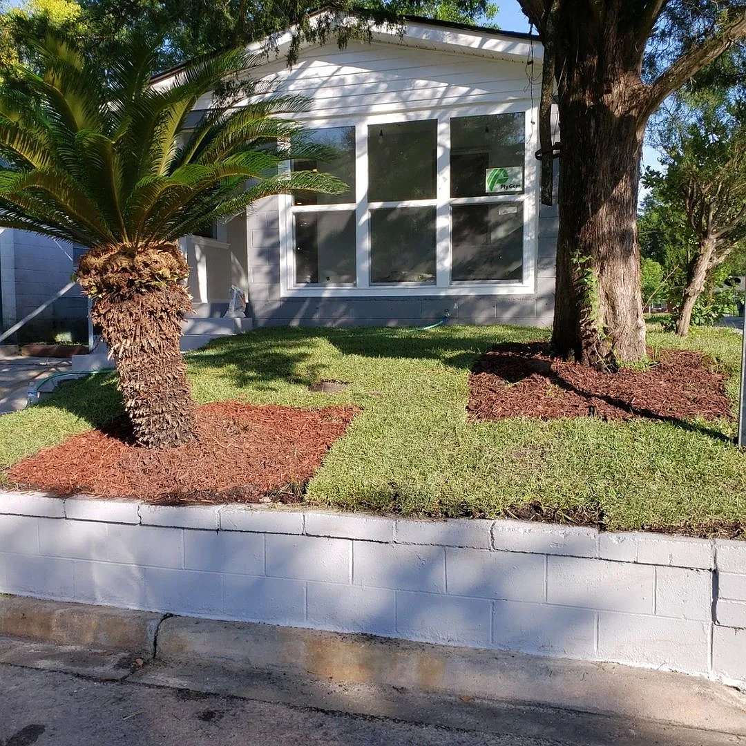 Charming 2BR House in Savannah — Photo 1