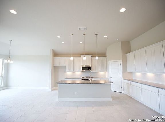 3rd image of 27421 Camelia Trace