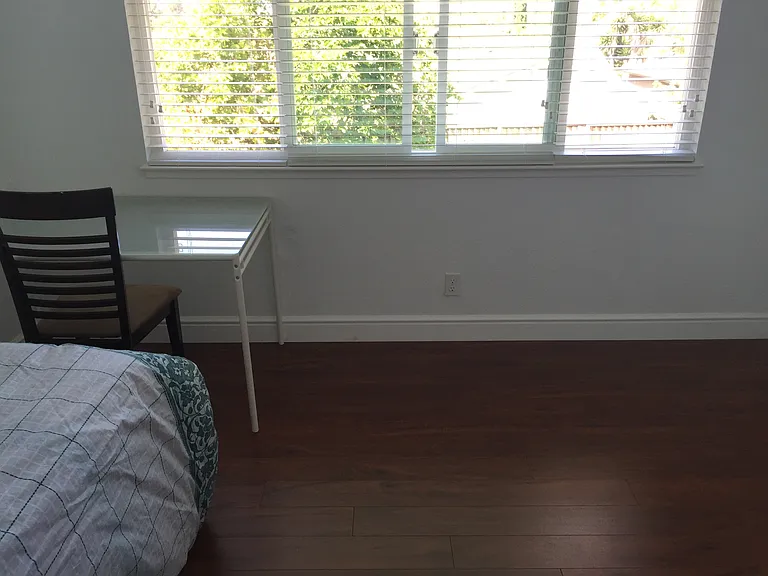 Flintmont Dr — Photo 28