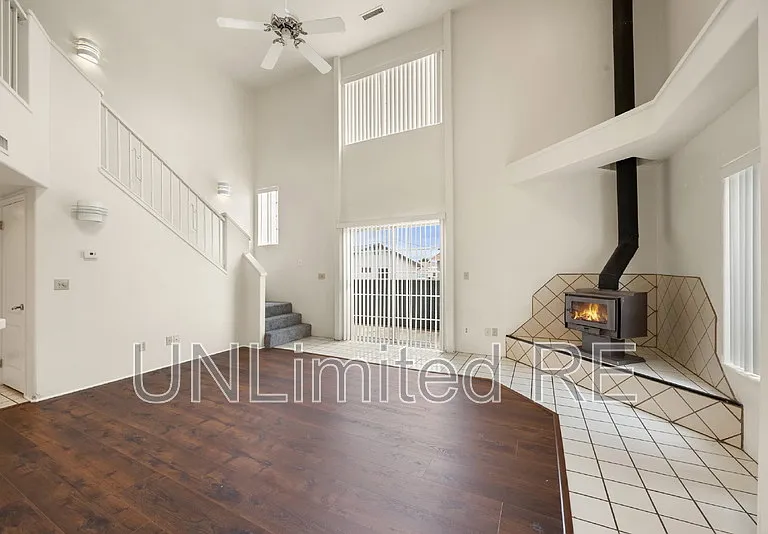 3285 N Hedgewood Dr #B — Photo 6